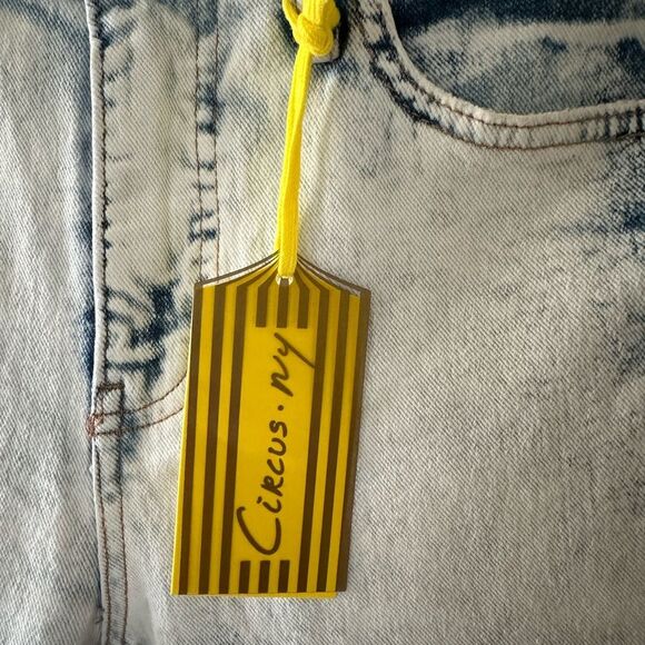 NWT Circus NY High Rise Slim Straight Bleached Denim Jeans Size 29 - Picture 2 of 6